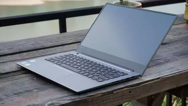 聯想揚天V720筆記本電腦