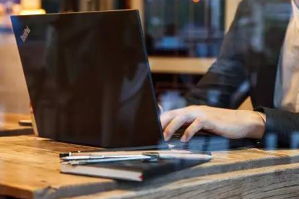 聯想thinkpad筆記本電腦